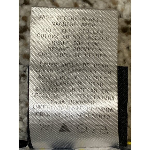 Minions The Rise Of Gru Womens Scrub Top Small - Picture 8 of 12